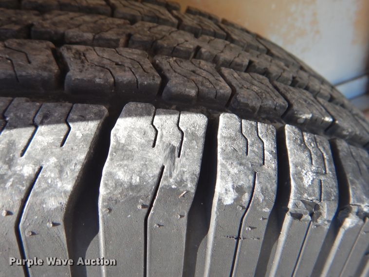 image for item HX9235 2013 Contract Manufacuring CMC5240  enclosed cargo trailer