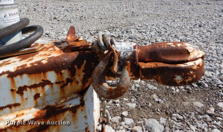 image for item HX9235 2013 Contract Manufacuring CMC5240  enclosed cargo trailer