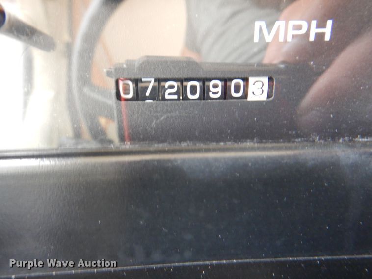 image for item HX9249 2002 Winnebago Sightseer  RV