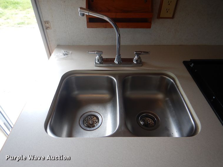 image for item HX9249 2002 Winnebago Sightseer  RV