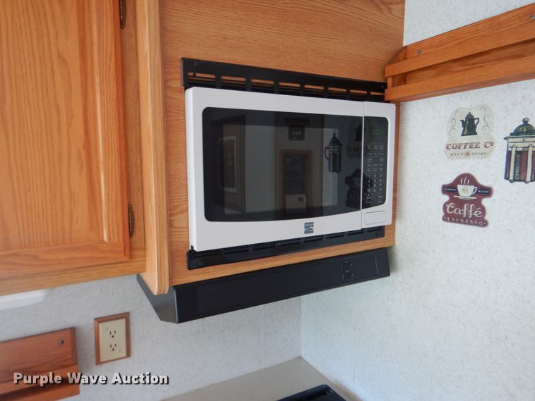 image for item HX9249 2002 Winnebago Sightseer  RV