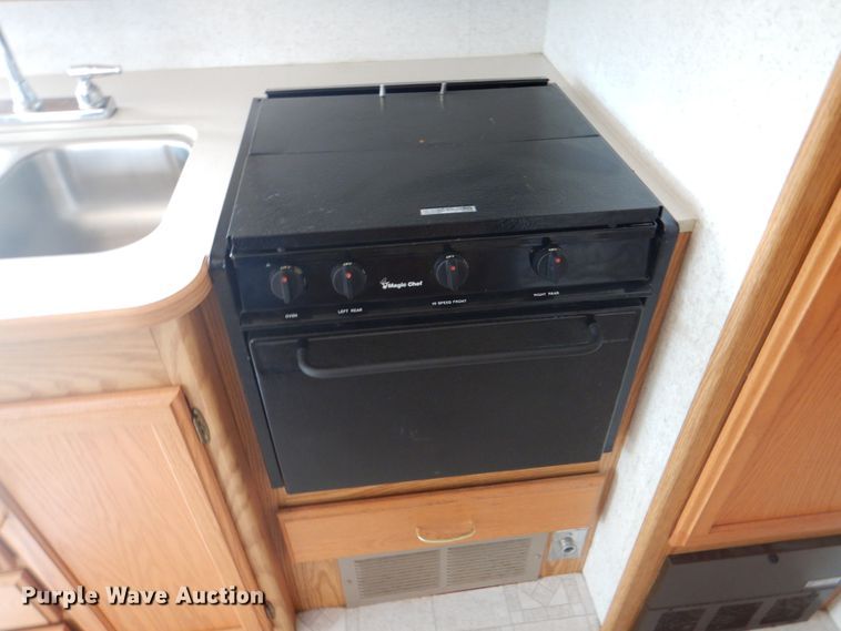 image for item HX9249 2002 Winnebago Sightseer  RV