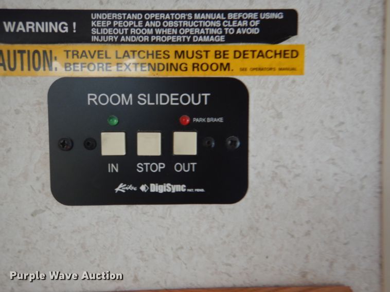 image for item HX9249 2002 Winnebago Sightseer  RV