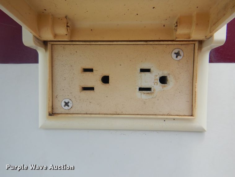 image for item HX9249 2002 Winnebago Sightseer  RV