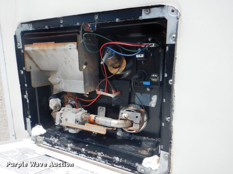 image for item HX9249 2002 Winnebago Sightseer  RV