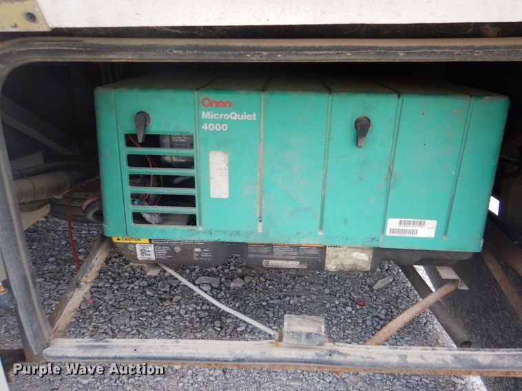 image for item HX9249 2002 Winnebago Sightseer  RV