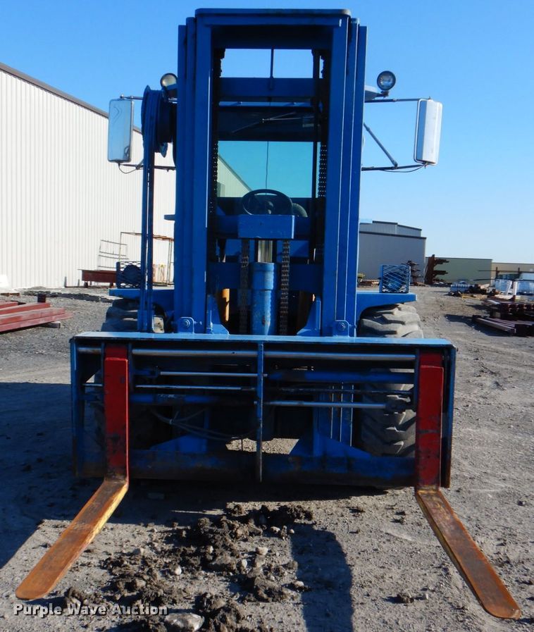 image for item IA9746 2006 Omega-lift 2215-8  forklift