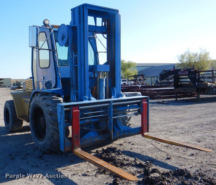 image for item IA9746 2006 Omega-lift 2215-8  forklift