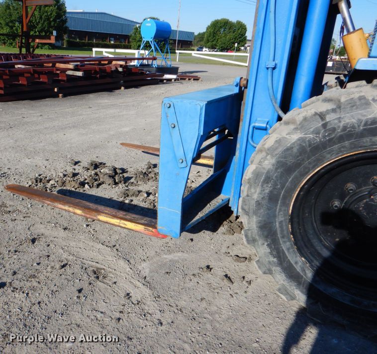 image for item IA9746 2006 Omega-lift 2215-8  forklift