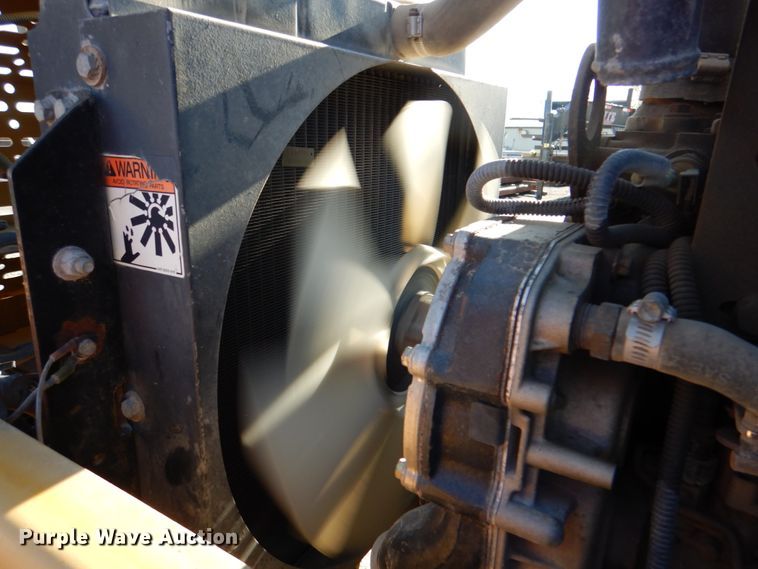 image for item IA9746 2006 Omega-lift 2215-8  forklift