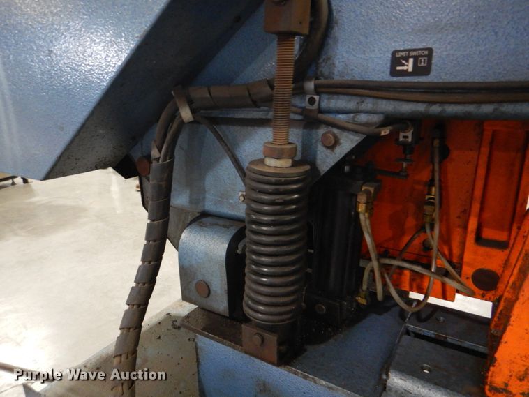image for item IA9747 2011 Scotchman  band saw