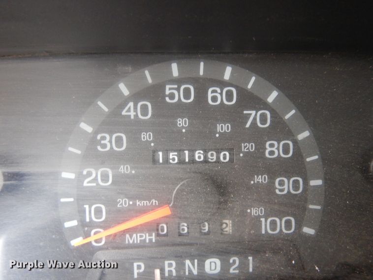 image for item ID9791 2002 Ford Econoline E250  van