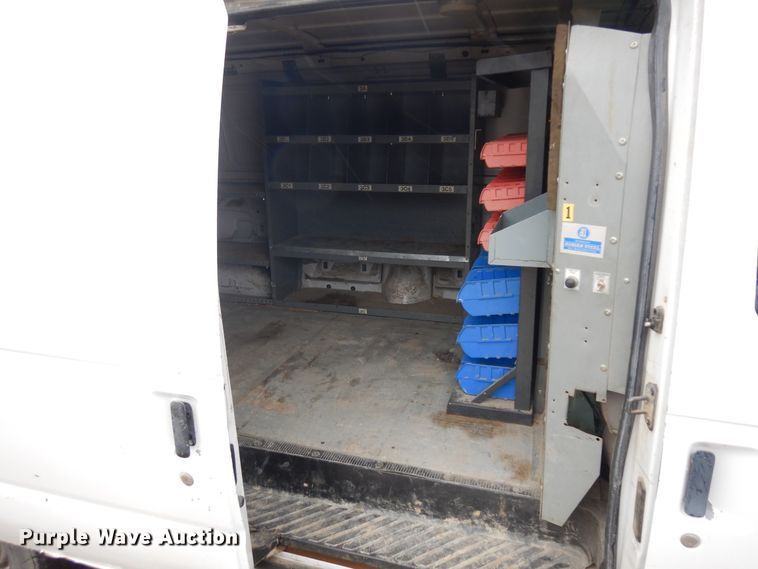 image for item ID9791 2002 Ford Econoline E250  van