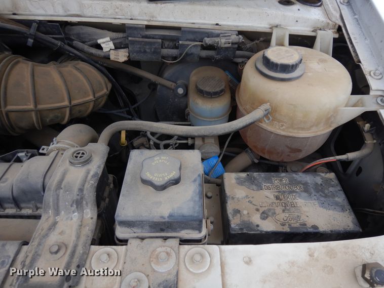 image for item ID9791 2002 Ford Econoline E250  van