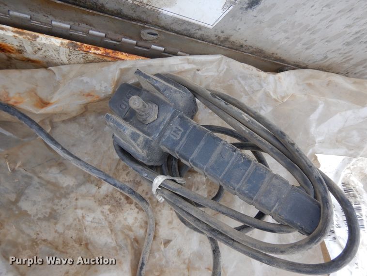 image for item ID9791 2002 Ford Econoline E250  van