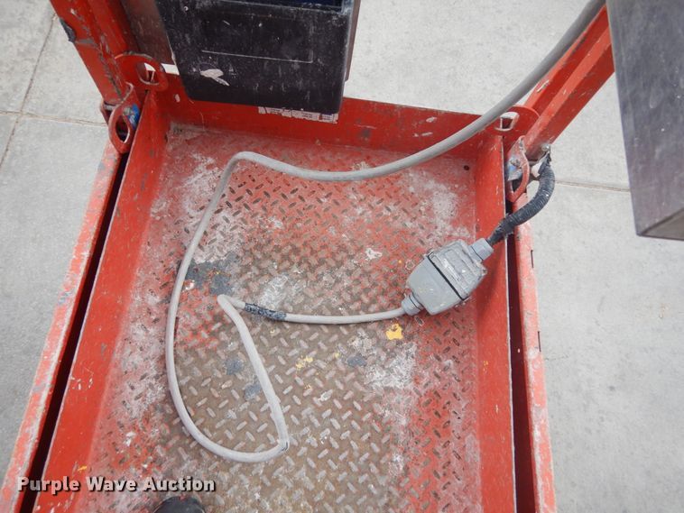 image for item IH9259 2012 Skyjack SJIII 3219  scissor lift