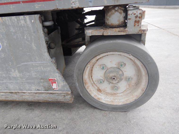 image for item IH9259 2012 Skyjack SJIII 3219  scissor lift