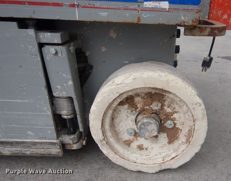 image for item IH9259 2012 Skyjack SJIII 3219  scissor lift