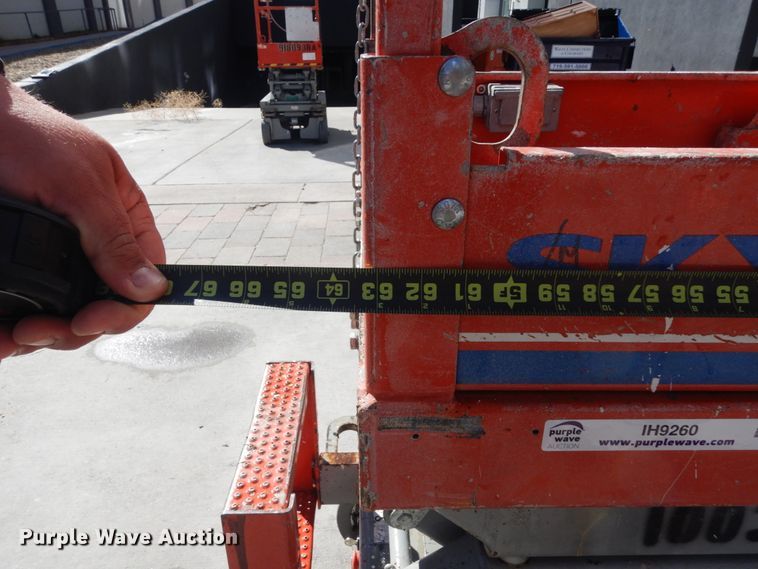 image for item IH9260 2012 Skyjack SJIII 3219  scissor lift