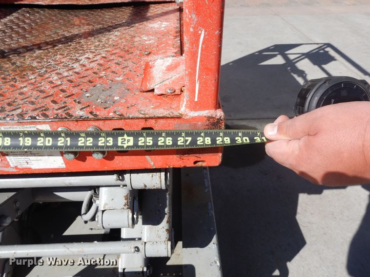 image for item IH9260 2012 Skyjack SJIII 3219  scissor lift