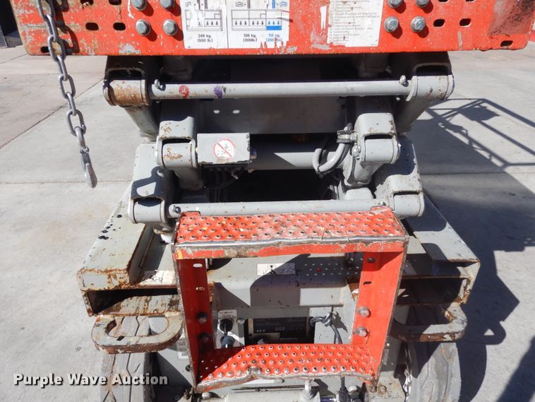 image for item IH9260 2012 Skyjack SJIII 3219  scissor lift