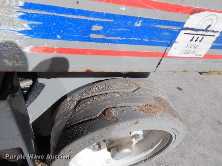 image for item IH9260 2012 Skyjack SJIII 3219  scissor lift