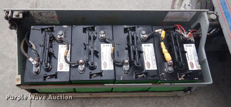 image for item IH9261 2012 Skyjack SJIII 3219  scissor lift