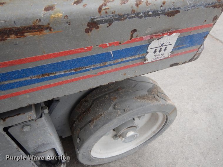 image for item IH9261 2012 Skyjack SJIII 3219  scissor lift