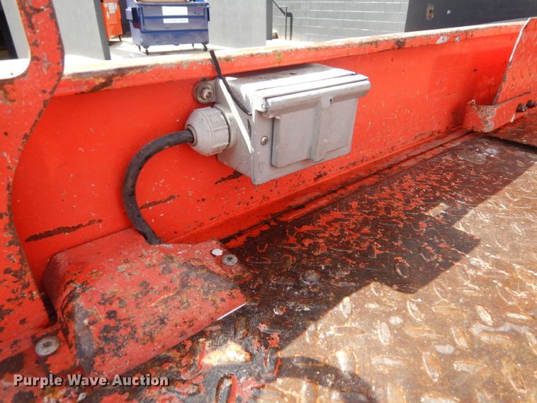 image for item IH9262 2012 Skyjack SJIII 3219  scissor lift