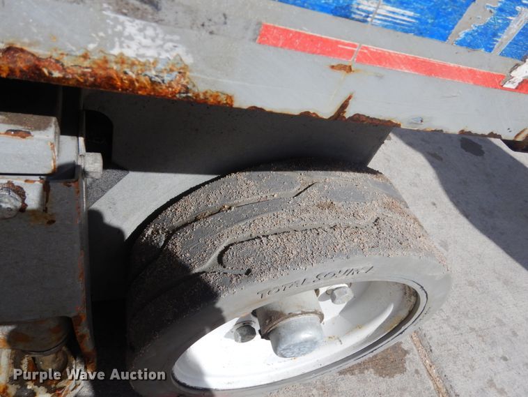 image for item IH9262 2012 Skyjack SJIII 3219  scissor lift