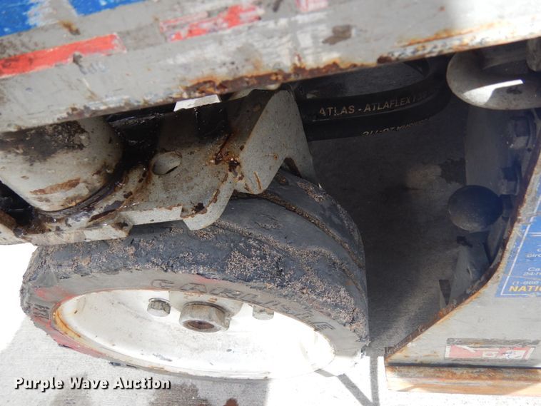 image for item IH9262 2012 Skyjack SJIII 3219  scissor lift