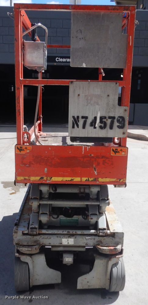 image for item IH9263 2012 Skyjack SJIII 3219  scissor lift
