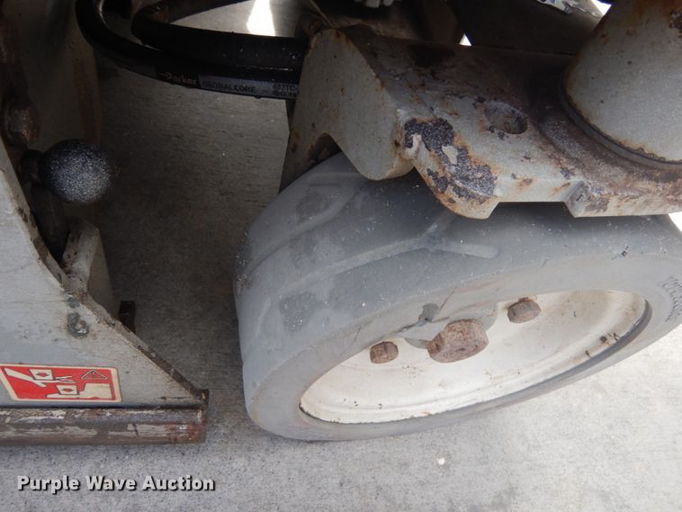 image for item IH9263 2012 Skyjack SJIII 3219  scissor lift