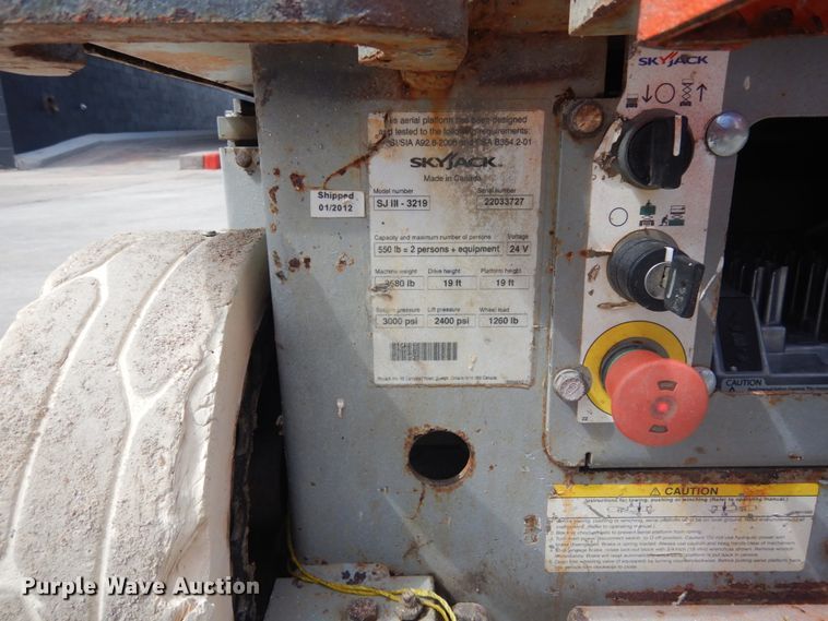 image for item IH9263 2012 Skyjack SJIII 3219  scissor lift