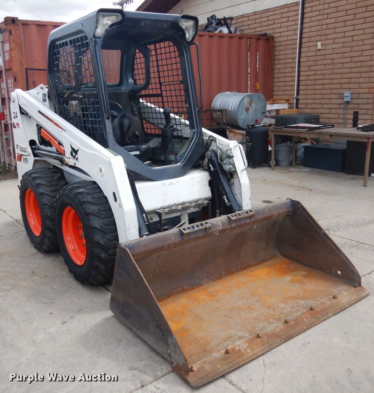 image for item IH9264 2014 Bobcat S450  skid steer loader