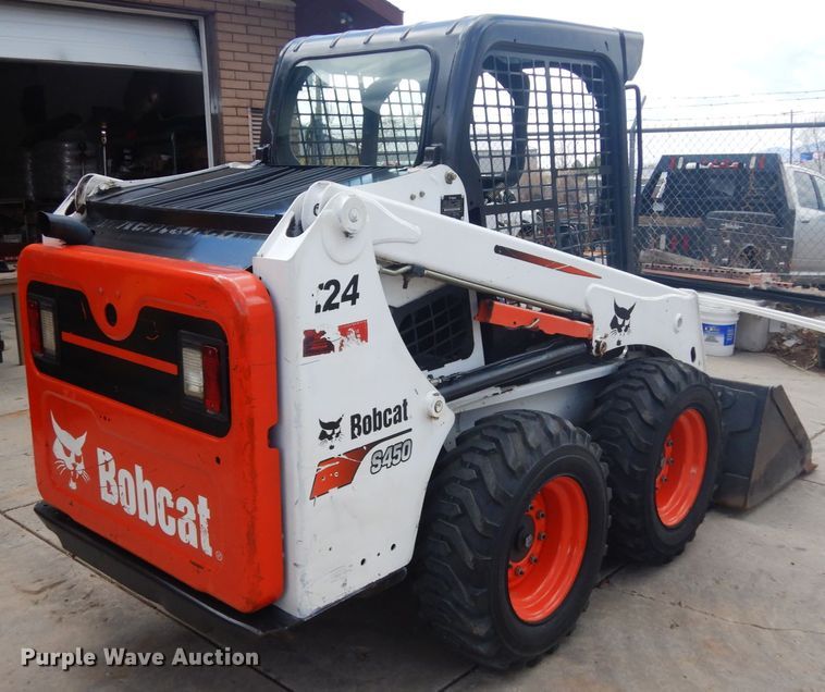 image for item IH9264 2014 Bobcat S450  skid steer loader