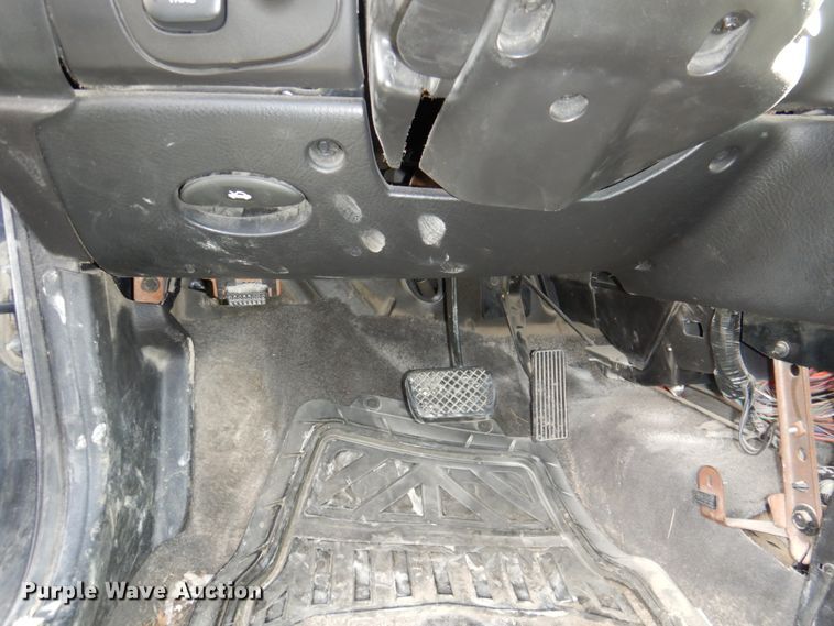 image for item II9860 2001 Saturn SC