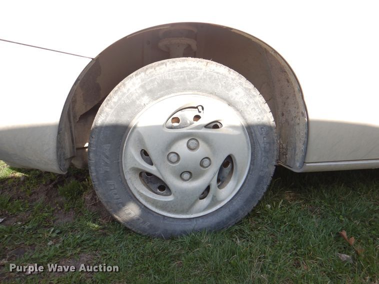 image for item II9860 2001 Saturn SC