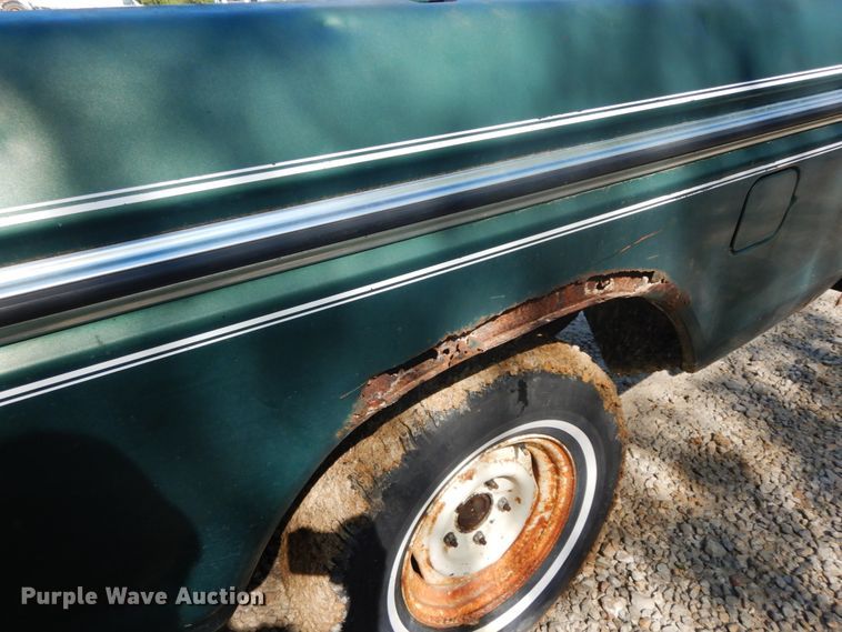 image for item IL9301 1979 Ford F150  pickup truck