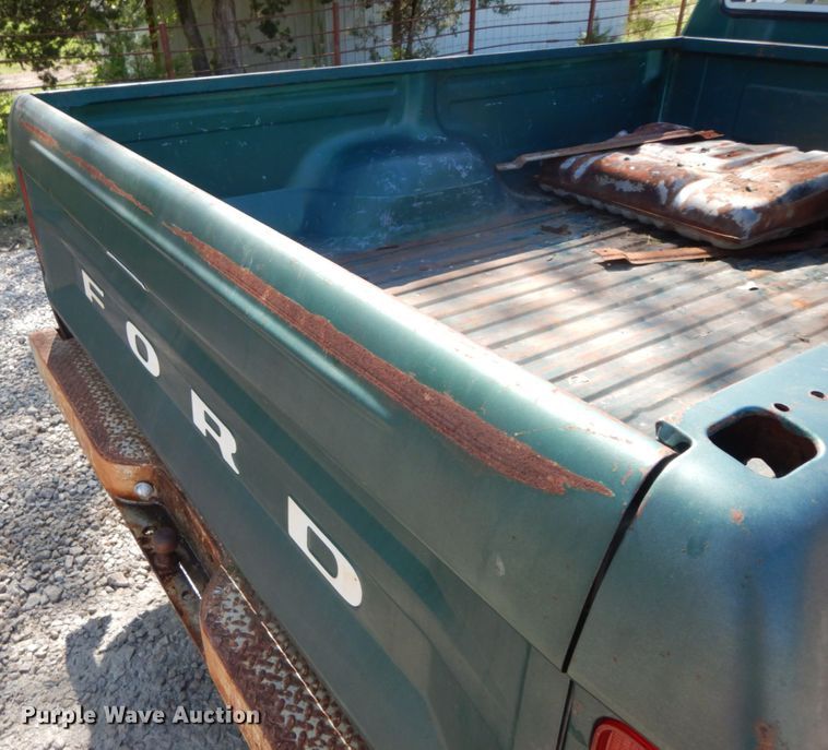 image for item IL9301 1979 Ford F150  pickup truck