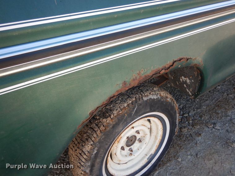 image for item IL9301 1979 Ford F150  pickup truck