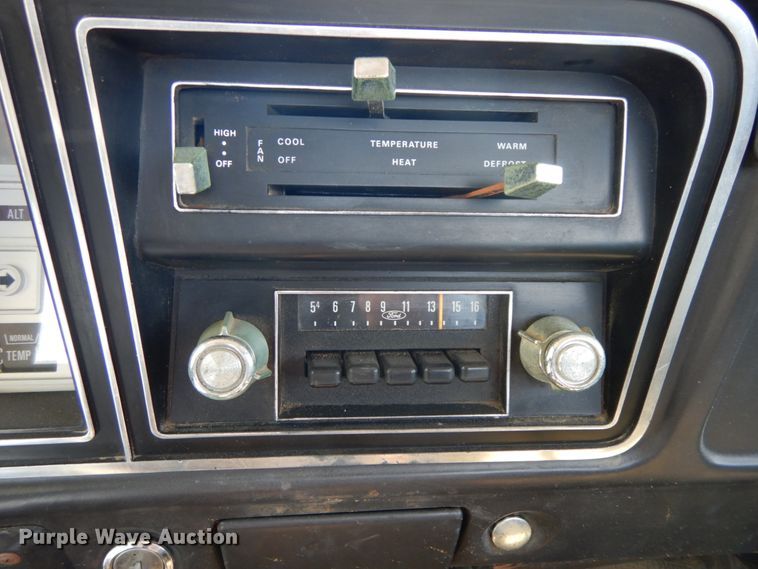 image for item IL9301 1979 Ford F150  pickup truck