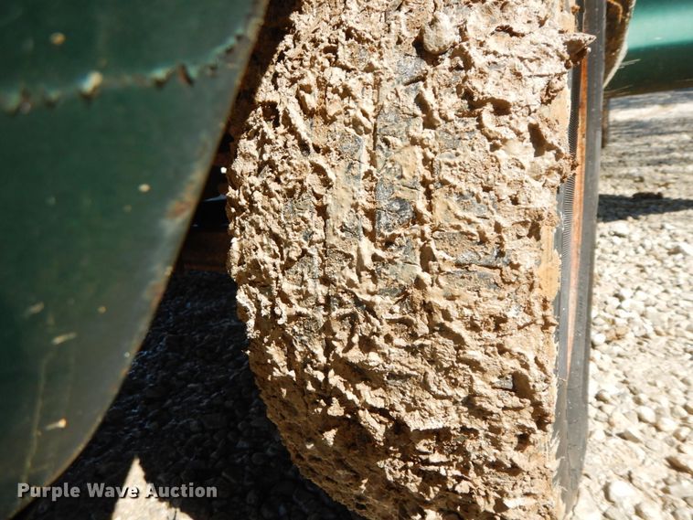 image for item IL9301 1979 Ford F150  pickup truck