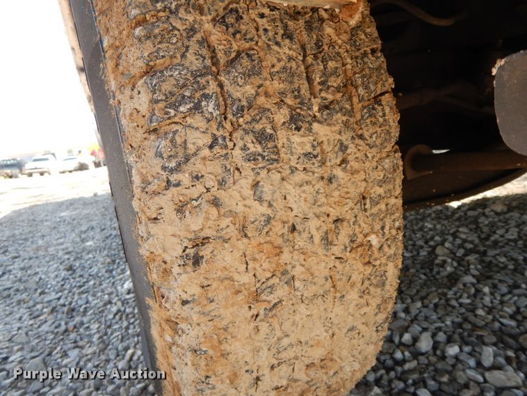 image for item IL9302 1983 Chevrolet C20 Suburban  SUV