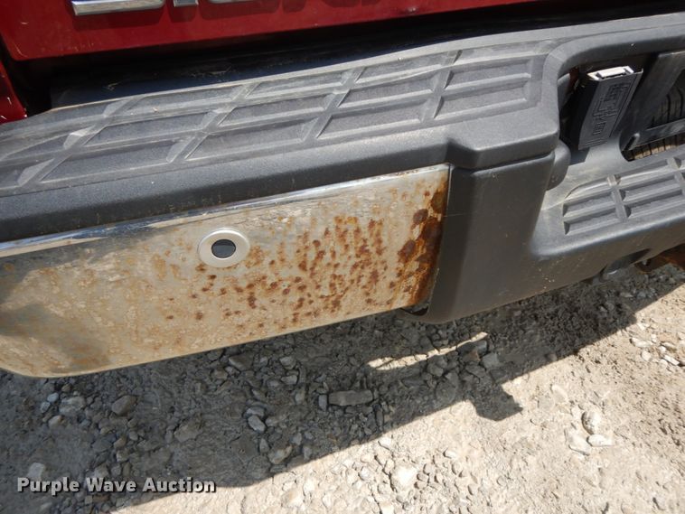 image for item IL9308 2007 GMC Sierra 1500  Crew Cab pickup truck