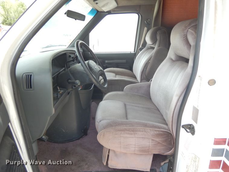 image for item IL9314 1994 Ford Econoline E350  RV