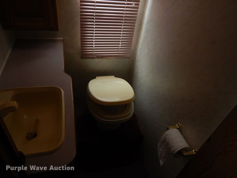 image for item IL9314 1994 Ford Econoline E350  RV