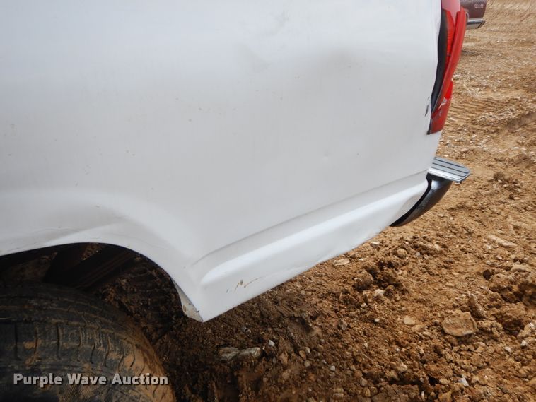 image for item IL9324 1998 GMC Sierra C1500  pickup truck