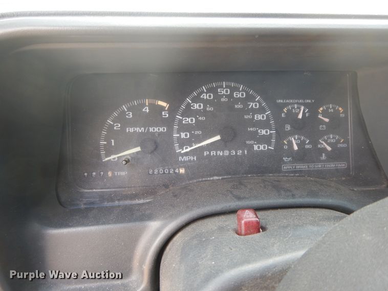 image for item IL9324 1998 GMC Sierra C1500  pickup truck