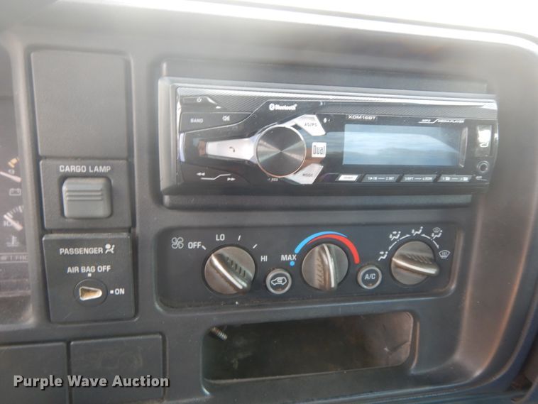 image for item IL9324 1998 GMC Sierra C1500  pickup truck